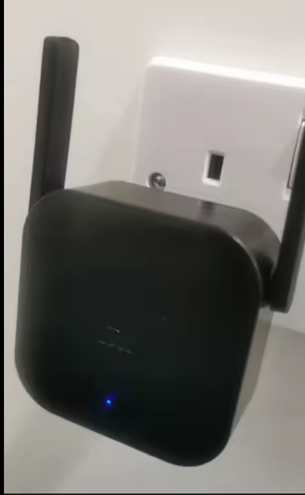 Xiaomi Repeater WiFi Pro Mi Amplifier Network Expander Router Power Extender Rotedor 300M 2.4G 2 Antenna for Router Home office.