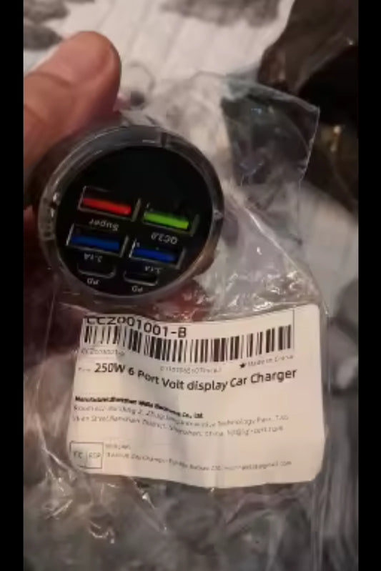 66 250W PD Car charger QC 3.0. Fast charge 1 to 6 Car cigarette lighter plug charger Flashcharge with digital display.